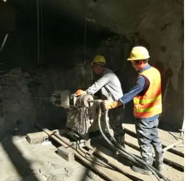 中平镇水下抗分散灌浆料特点 水下不分散注浆料介绍